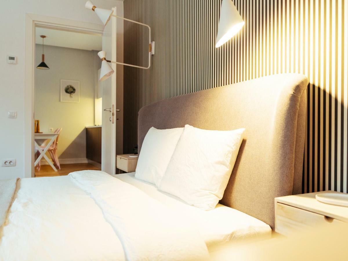 Boutique Luxury Flats - La Maison Du Petit Paris บูคาเรสต์ ภายนอก รูปภาพ