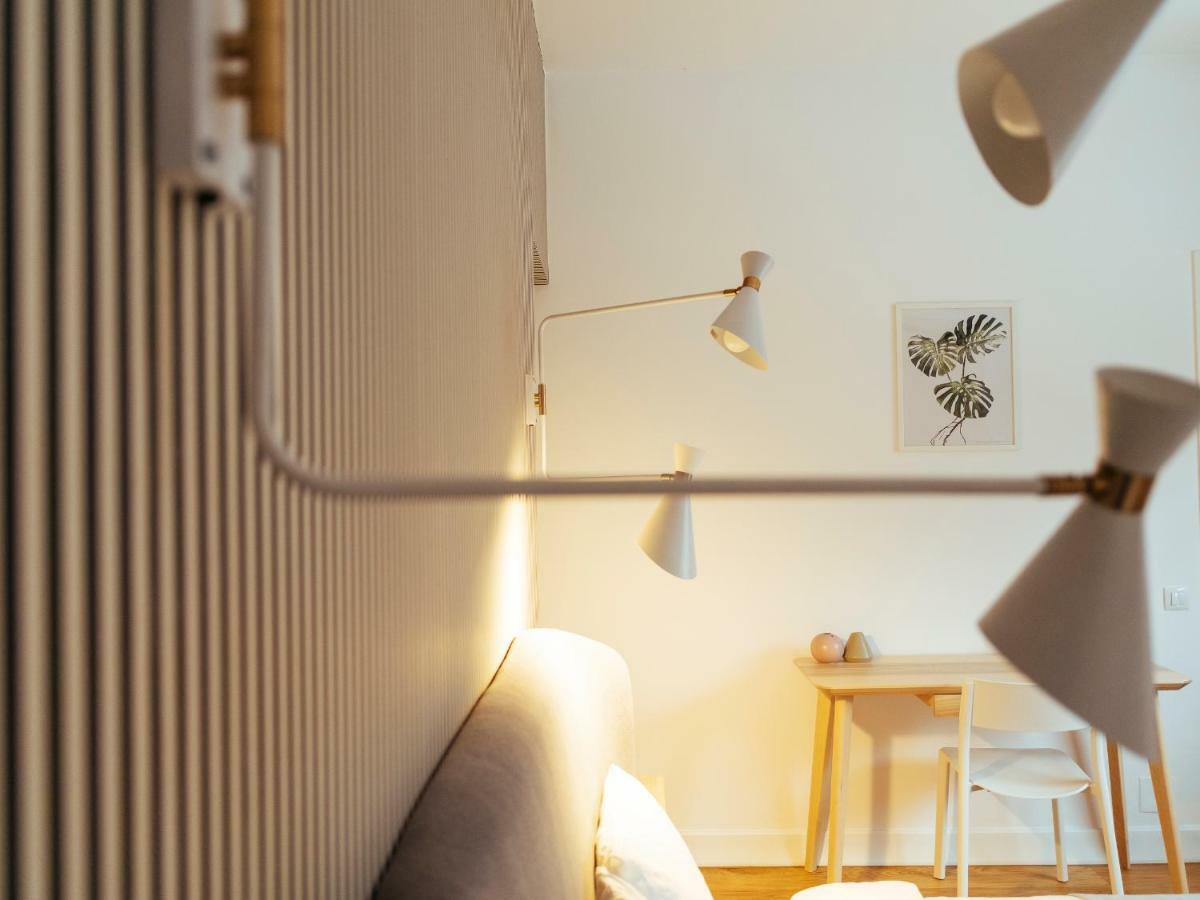Boutique Luxury Flats - La Maison Du Petit Paris บูคาเรสต์ ภายนอก รูปภาพ