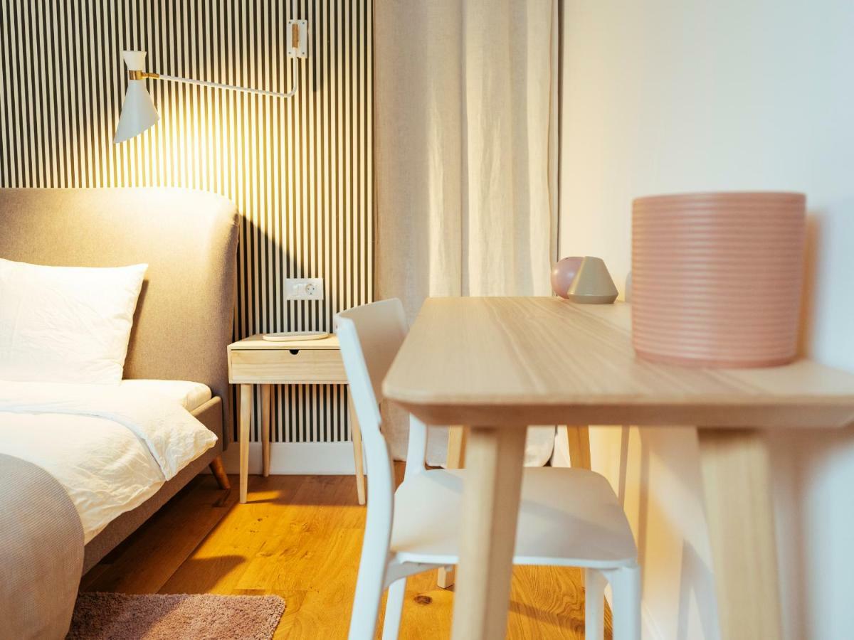 Boutique Luxury Flats - La Maison Du Petit Paris บูคาเรสต์ ภายนอก รูปภาพ