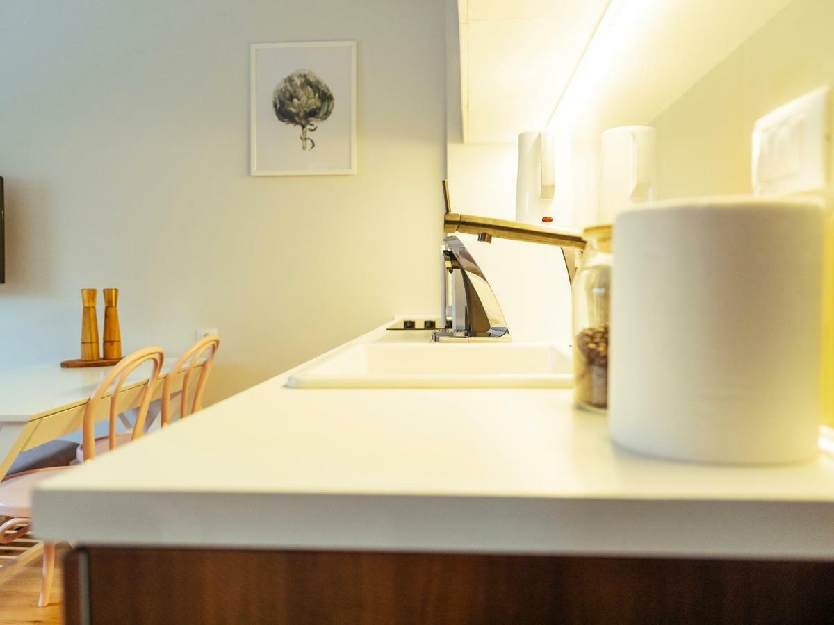 Boutique Luxury Flats - La Maison Du Petit Paris บูคาเรสต์ ภายนอก รูปภาพ