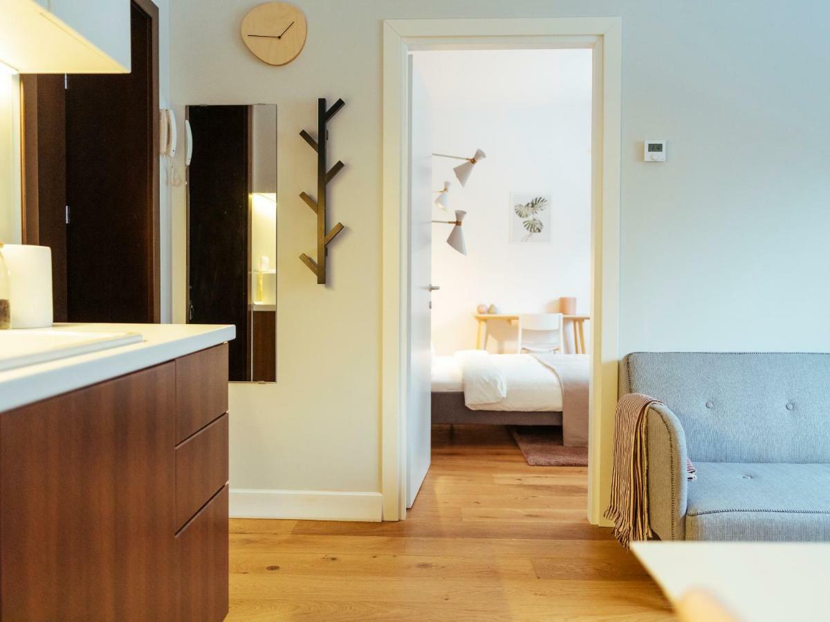 Boutique Luxury Flats - La Maison Du Petit Paris บูคาเรสต์ ภายนอก รูปภาพ