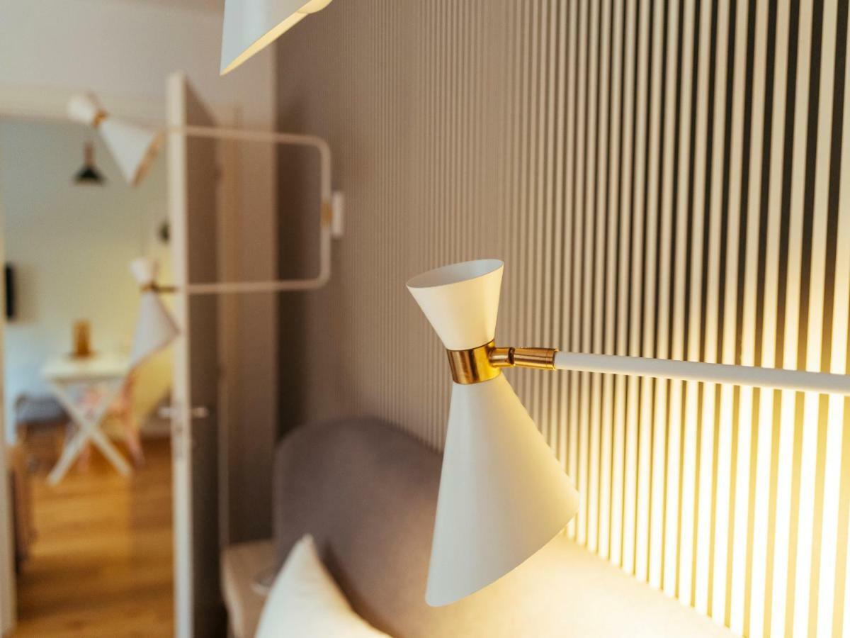 Boutique Luxury Flats - La Maison Du Petit Paris บูคาเรสต์ ภายนอก รูปภาพ