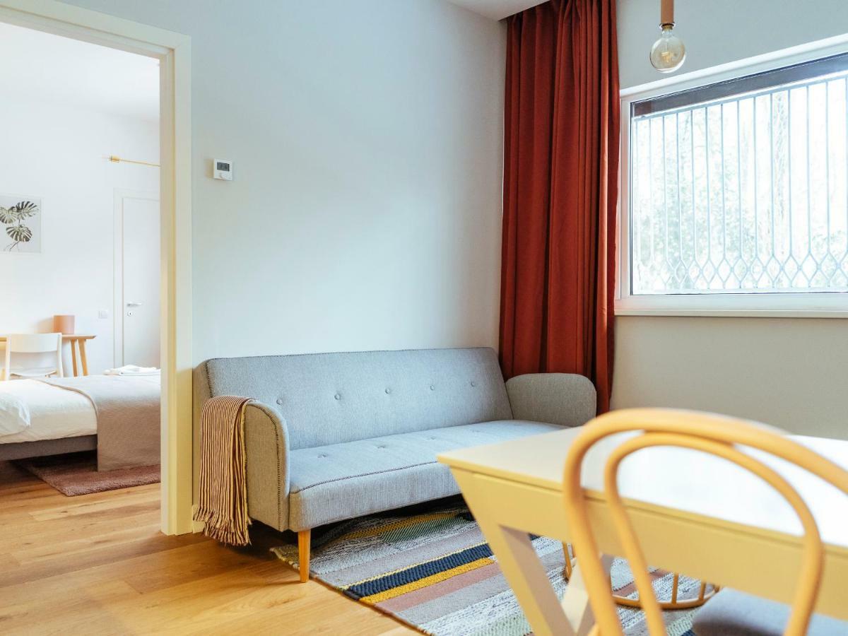 Boutique Luxury Flats - La Maison Du Petit Paris บูคาเรสต์ ภายนอก รูปภาพ