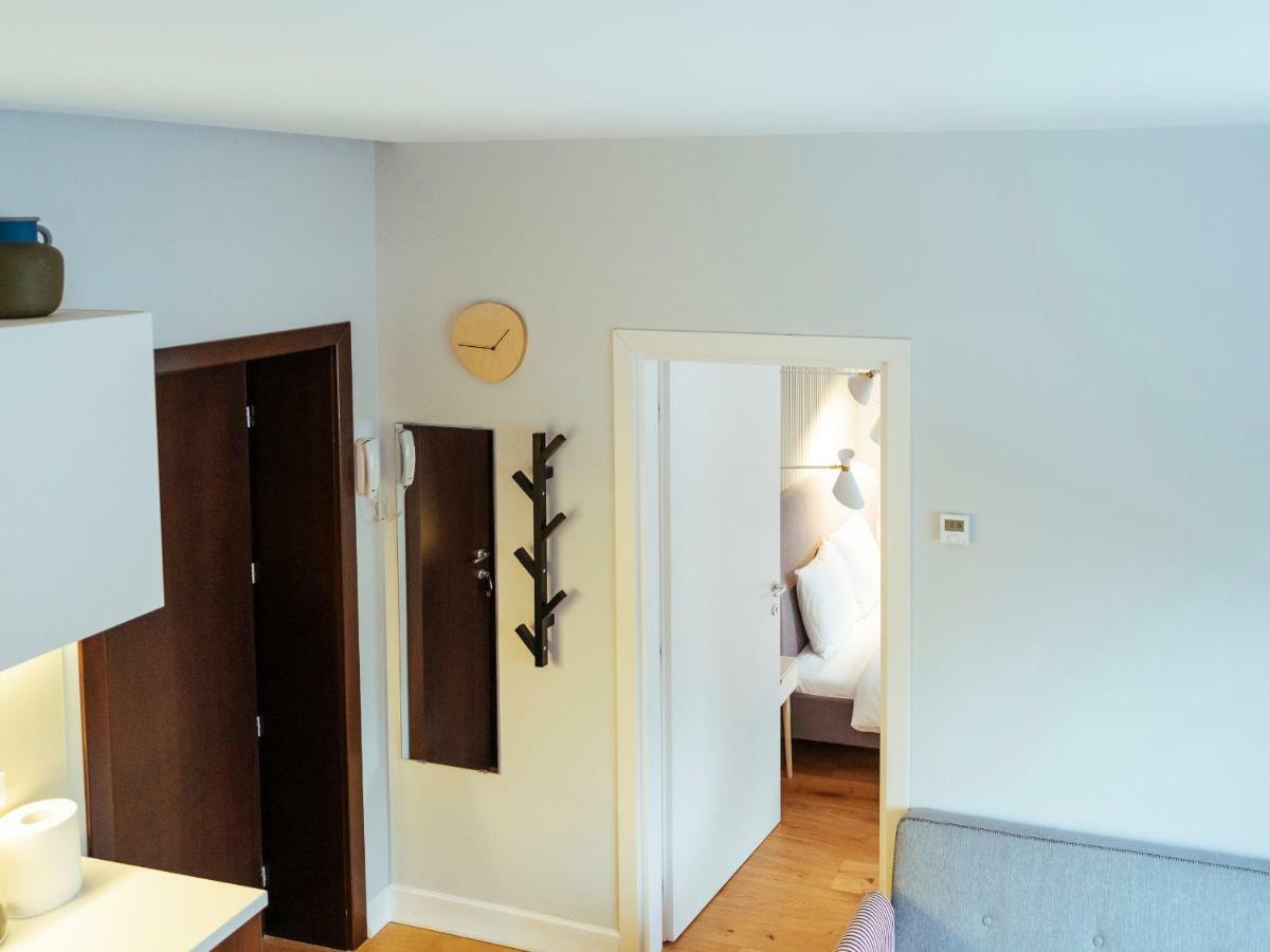 Boutique Luxury Flats - La Maison Du Petit Paris บูคาเรสต์ ภายนอก รูปภาพ