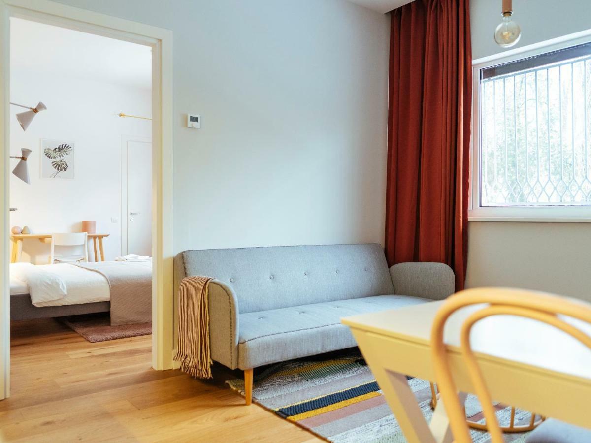 Boutique Luxury Flats - La Maison Du Petit Paris บูคาเรสต์ ภายนอก รูปภาพ