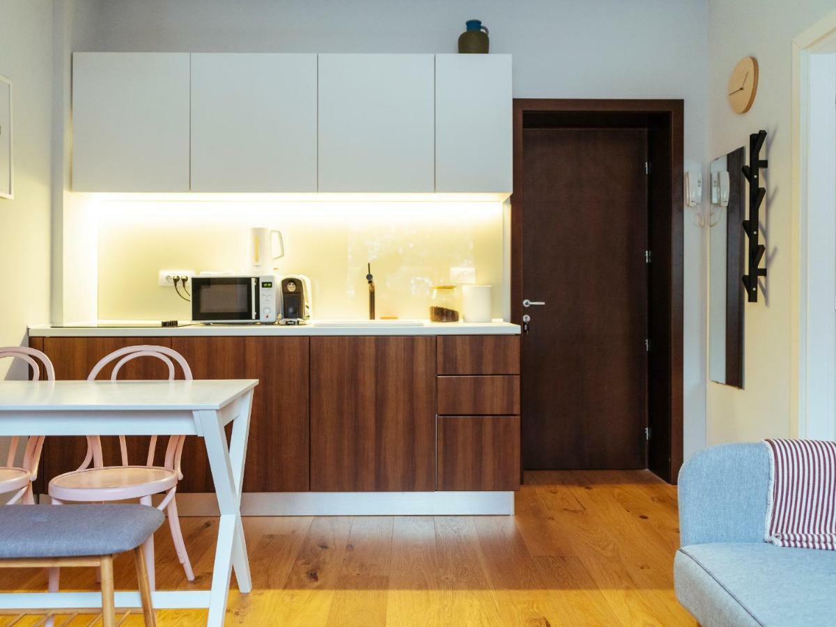 Boutique Luxury Flats - La Maison Du Petit Paris บูคาเรสต์ ภายนอก รูปภาพ