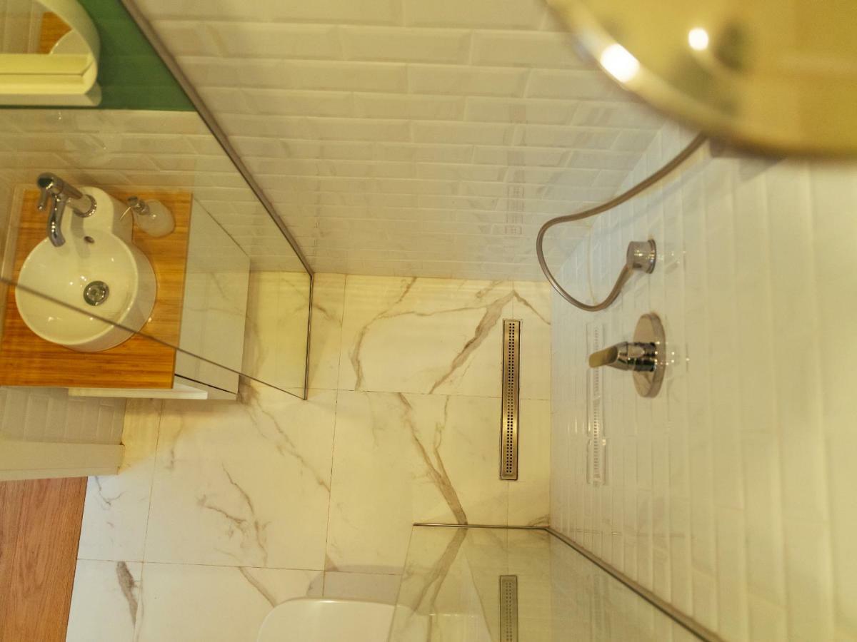 Boutique Luxury Flats - La Maison Du Petit Paris บูคาเรสต์ ภายนอก รูปภาพ